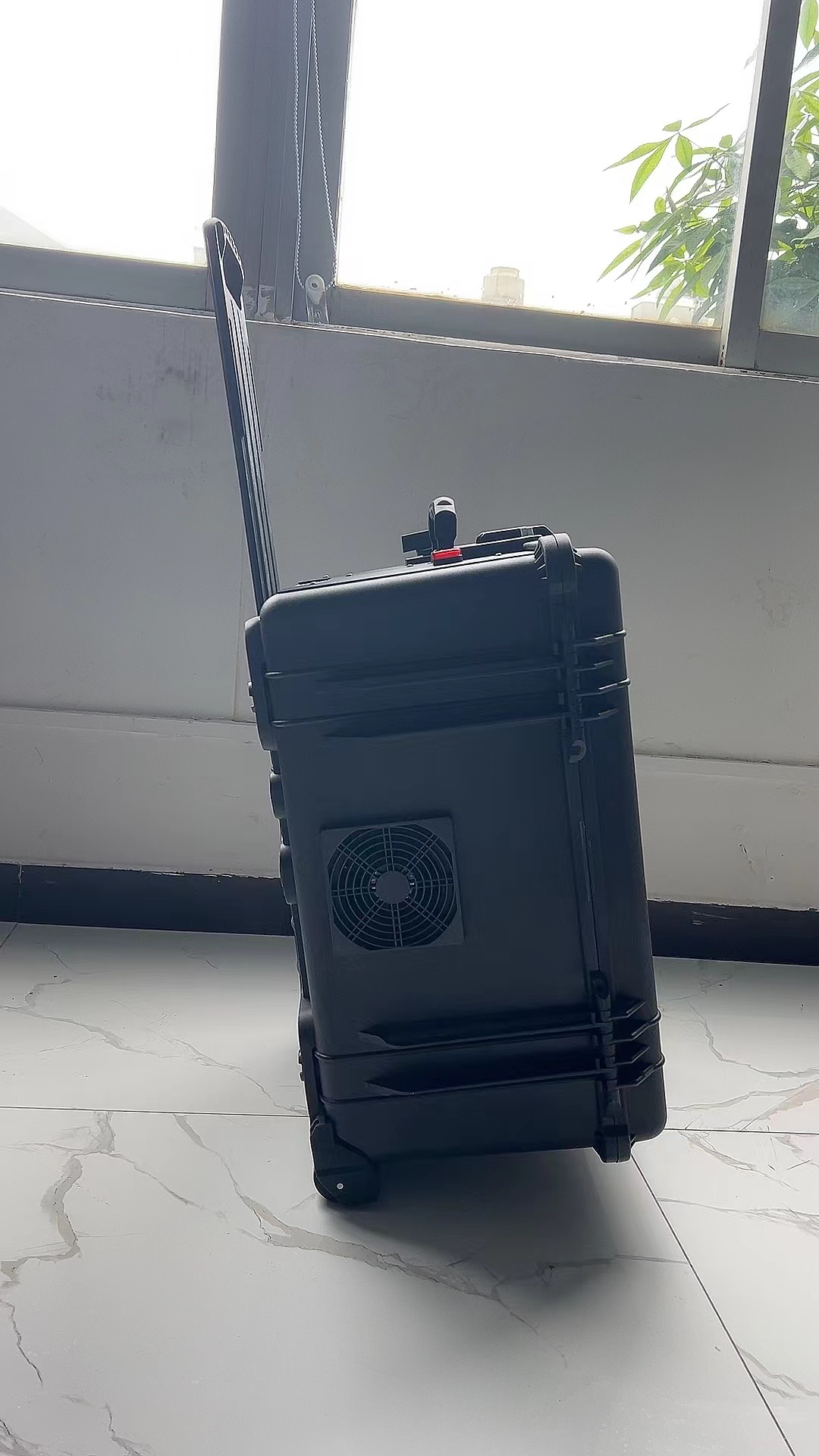 文殊镇手拉箱型移动通信干扰器